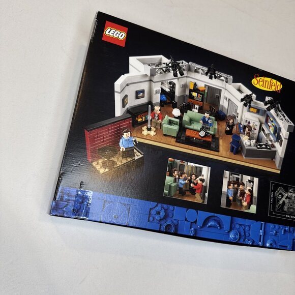 LEGO Ideas: Seinfeld (21328) Factory Sealed - Picture 4 of 5